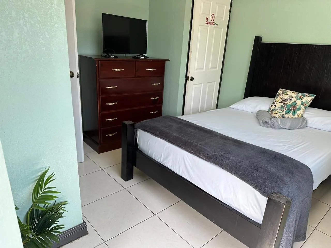 Suncress Bed And Breakfast Kingston